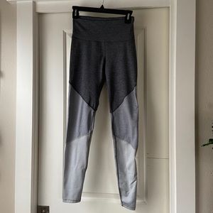 Old navy elevate high waist tri color leggings - S